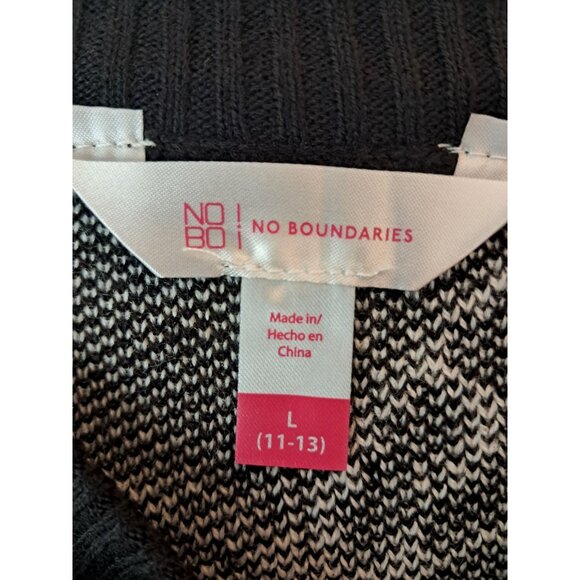 No Boundaries Black/White Crewneck Sweater with Butterfly Design, Size Large (11 - Picture 6 of 14